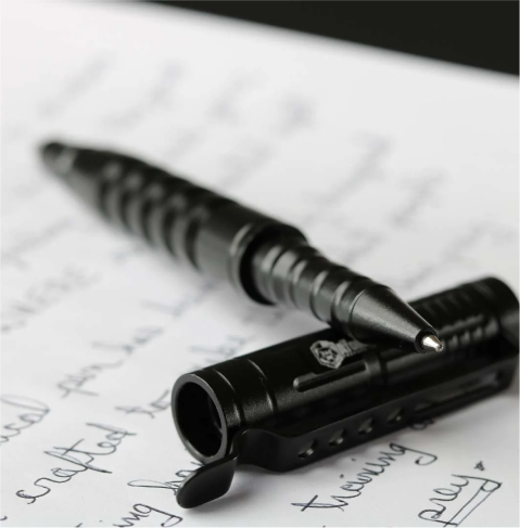 Penna BlackField Tactical-Pen  Penna BlackField Tactical-Pen